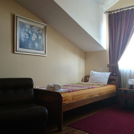 Hostel Bimbo Skopje Luaran gambar