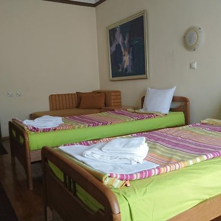Hostel Bimbo Skopje Luaran gambar
